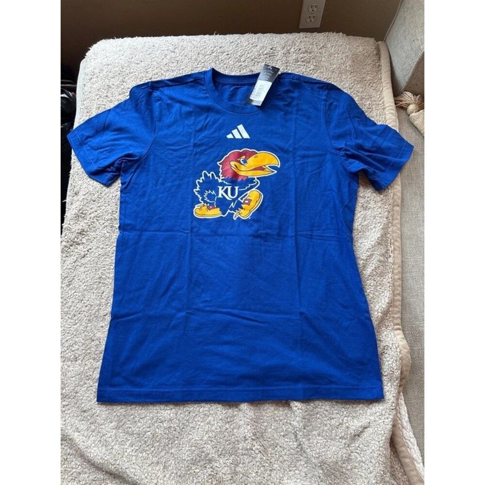 Men’s Adidas Kansas Jayhawks Blue Graphic T-Shirt NWT Size M